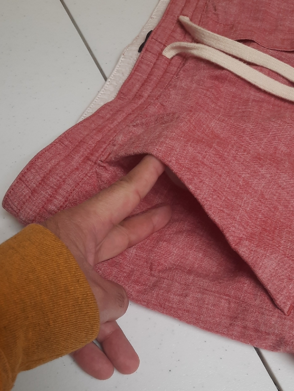 Banana Republic Men's XL Deck Shorts Red Cotton Elastic Waist Pockets Summer - Picture 7 of 10